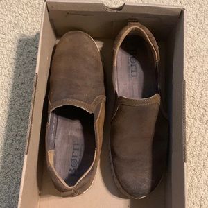 Born leather slip on. Size 8.